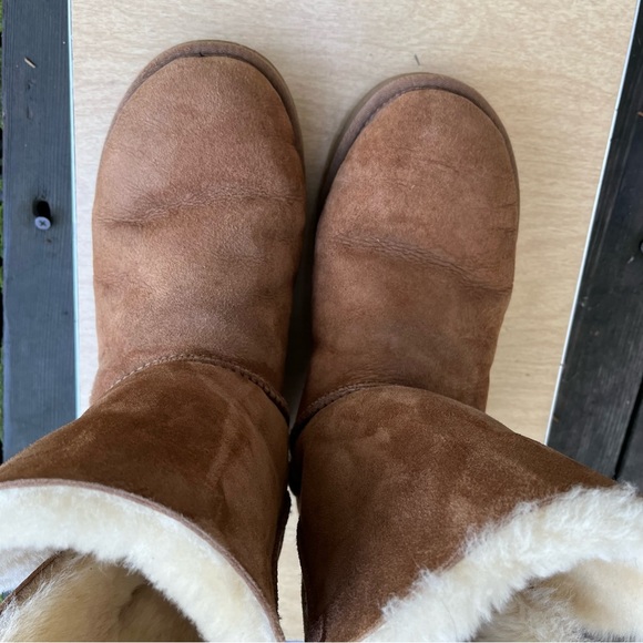 UGG Bailey Button Shearling Lined Boots In Chestnut 5803 Sz 9 - Picture 7 of 16